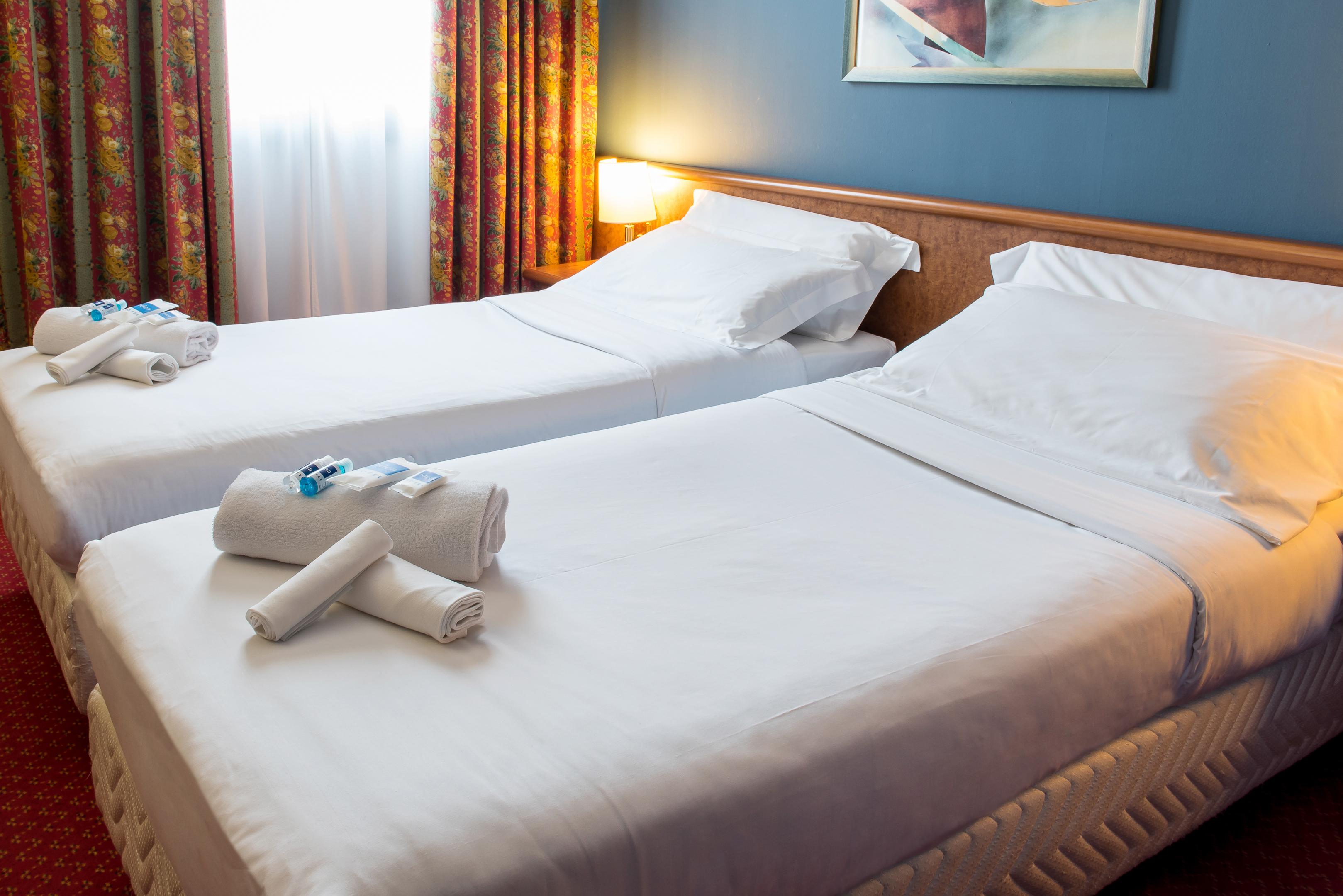 Idea Hotel Piacenza Zewnętrze zdjęcie