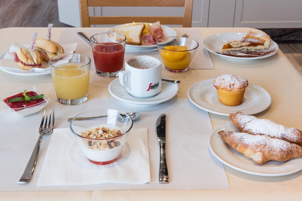 Idea Hotel Piacenza Zewnętrze zdjęcie