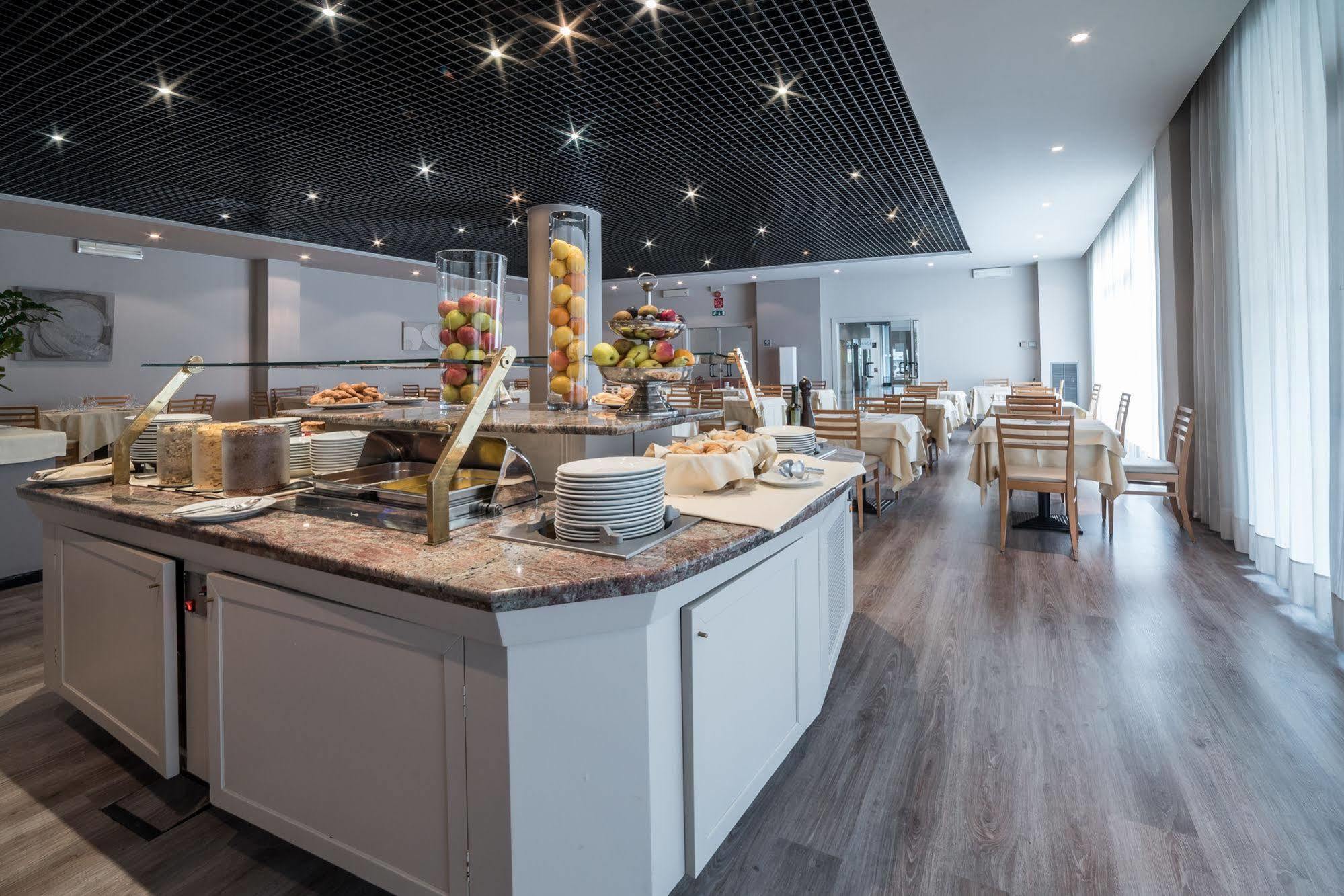 Idea Hotel Piacenza Zewnętrze zdjęcie