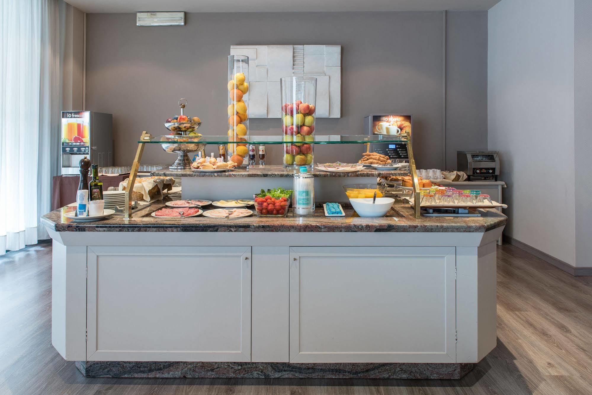 Idea Hotel Piacenza Zewnętrze zdjęcie