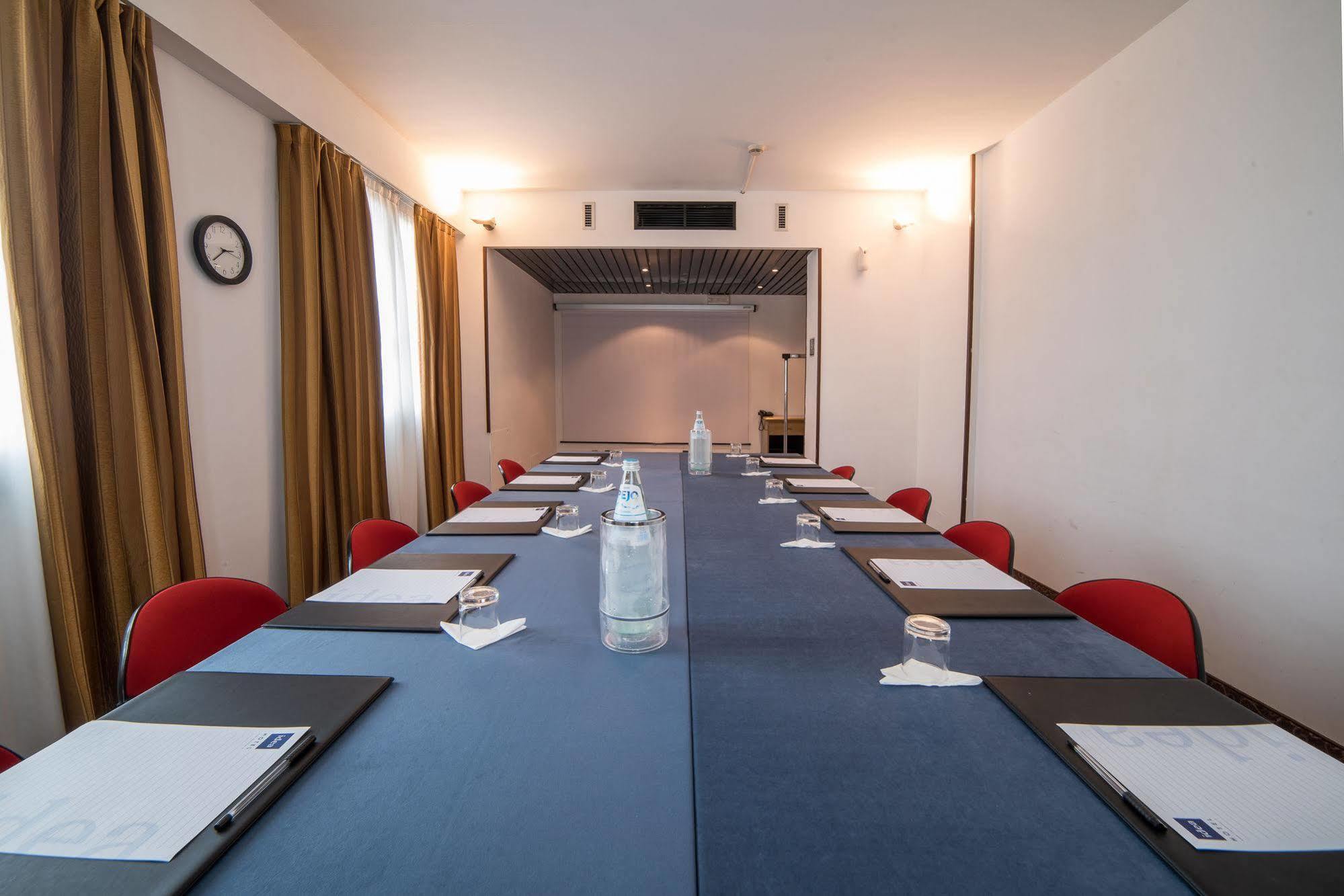 Idea Hotel Piacenza Zewnętrze zdjęcie